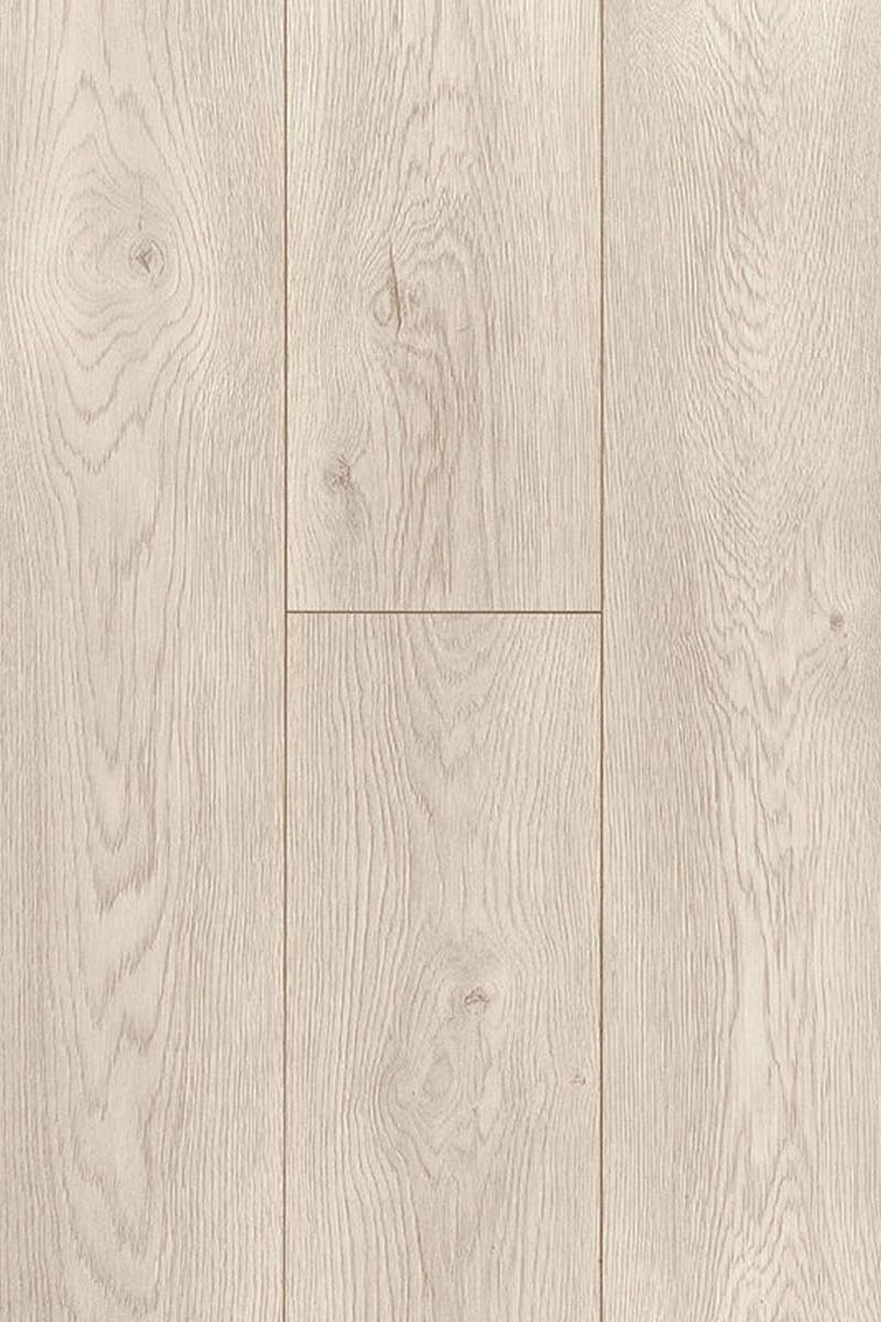3792 Laminate Flooring Oak Transylvania AC4/32 10mm - Image 1
